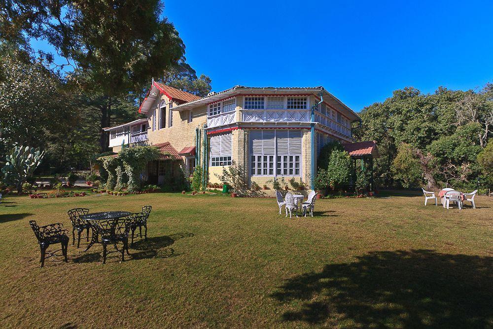 Chevron Rosemount Hotell Ranikhet Exteriör bild